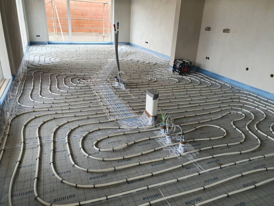 Unser Bauprojekt Woche 31 - Verlegen der Fußbodenheizung &amp; Haustür